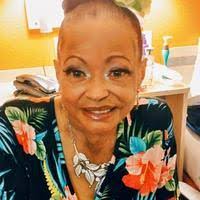 Deborah Simms's Instagram, Twitter & Facebook