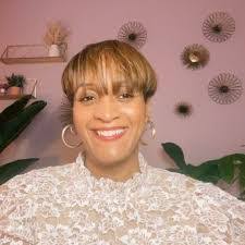 Vickie Nichols's Instagram, Twitter & Facebook