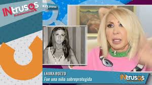 Laura bozzo prometió que iba a volver y volvió. Laura Bozzo De Nina Sufrio Bullying Y Discriminacion Intrusos Youtube
