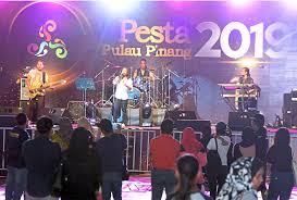 We did not find results for: Five Decades Of Fiesta Fun The Star