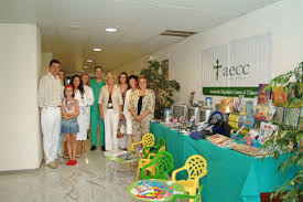 La asociación contra el cáncer de medina inicia una nueva campaña, ¿qué ha programado? La Aecc Realiza Una Donacion De Material Didactico Y Recreativo Para Los Pacientes Pediatricos Del Reina Sofia