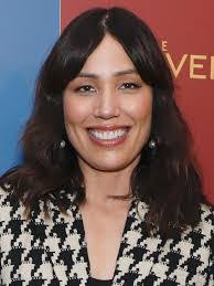 Michaela Conlin's Instagram, Twitter & Facebook