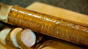 Setiap wilayah tradisional melayu mempunyai makanan tradisional yang tersendiri. Wajib Dicoba Lemang Makanan Khas Minangkabau Melayu