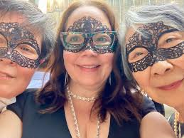 Introduction to Kathy and her family, celebrating aging gracefully