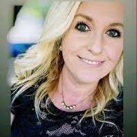 Jennifer Free's Instagram, Twitter & Facebook