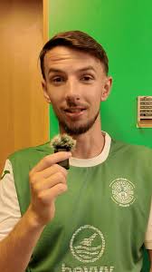 Danny Galbraith's 90th minute winner at Celtic Park 🤩⚽️ Name the year?