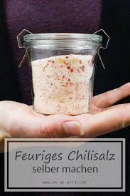 Chilisalz Selber Machen Aus Frischen Getrockneten Chilis We Go Wild Gewurzmischung Selber Machen Diy Geschenke Aus Der Kuche Gewurzsalz Selber Machen