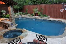 Easy Pool Landscaping Ideas For Small Yards Twitdesktop Com Projeto De Quintal Pequeno Projeto Piscina Pequena Como Construir Uma Piscina