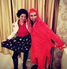 Жена гогена солнцева не выдержала его дебошей и положила его лечиться в медицинское учреждение. Gogen Solncev Navestil 64 Letnyuyu Zhenu V Sanatorii Starhit Ru