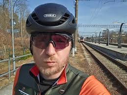 I've had this beautiful Rivendell Atlantis since 2001. My daily commuter in  Seattle for 7 years, then in Bend, Oregon, now in Portland. I call this my  "57-Chevy Comfort Bike": heavy, but