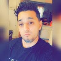 Gil Loza's Instagram, Twitter & Facebook