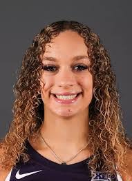 Mia Harris's Instagram, Twitter & Facebook