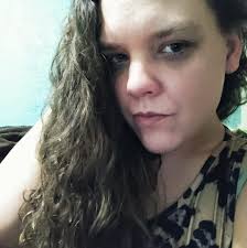 Weeding and Maintaining Healthy Flower Beds for Beginners