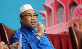 Telah diringankan bagi orang yang sudah tua untuk berbuka puasa (di bulan ramadhan) dan memberi makan (fidyah) kepada orang miskin setiap hari. Hukum Tersilap Berbuka Puasa Lebih Awal Dari Waktu Sebenar Ismaweb