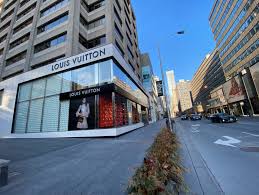 We did not find results for: Bloor Yorkville Luxury Retail Area Abandoned Amid Covid 19 Pandemic Photos