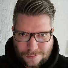 Kenzhi (@kenzhi_twitch)