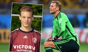 Manuel neuer has dismissed rumors that he's unhappy with bayern munich signing young keeper alexander nübel. Manuel Neuer The Skinny Kid Who Grew Up To Be A World Cup Colossus For Germany Daily Mail Online
