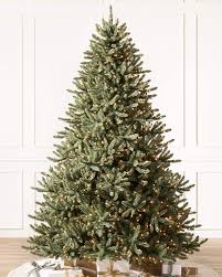 Amazon Com Balsam Hill 9ft Premium Pre Lit Artificial Christmas Tree Classic Blue Spruce With Clear Incandescent Lights Storage Bag And Fluffing Gloves Home Kitchen