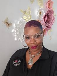 Ok ok okkkkkk, did somebody say it's Clear frame Tuesday 🤩🤩🤩🤩🤩🤩🤩