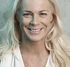 She has been noted for her skills as an orator. Klimawahn In Buchform Die Biografie Von Greta Thunberg Eike Europaisches Institut Fur Klima Energie
