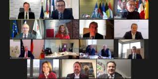 In a bbc exclusive, the luxembourg pm xavier bettel says it was never his intention to humiliate boris johnson by holding a press. Bettel Xavier Xavier Bettel Die Luxemburger Regierung