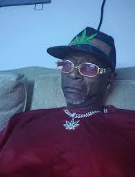 Adriana Drake's Instagram, Twitter & Facebook