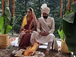 The first picture of the marriage of both has surfaced. Pybwiwjcva158m
