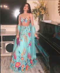 Hocane's lehenga reminded us of janhvi kapoor's look, who was also seen wearing a similar lehenga by the designer, in a shade of blue during last year's ambani diwali bash. Jhanvi Kapoor In A Party Wear Lehenga Ladyselection