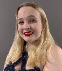 Avery Stratton's Instagram, Twitter & Facebook