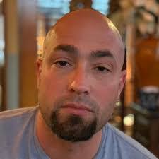 Benjamin Raab's Instagram, Twitter & Facebook