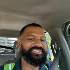 Jessie James updated his profile picture.