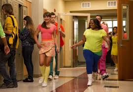 Rachel Sam Puck And Mercedes Perform In Homecoming Glee Season 6 Glee Glee Cast