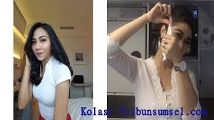 Cara sirkam rambut pendek, anda mungkin bertanya tanya bagaimana para pramugari atau pramuniaga minimarket dan mall memiliki tatanan rambut yang selalu tersanggul dengan rapi. Ini 8 Pramugari Seksi Dan Menggoda Bikin Meleleh Nomor 5 Bahkan Bisa Sulap Halaman All Tribun Sumsel