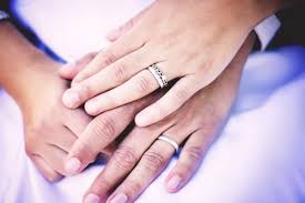 Engagement is a changeover between marriage applications. Gambar Cincin Kawin Kulit Berpegangan Tangan Cincin Pertunangan Manikur Sikap Pasokan Upacara Pernikahan Interaksi Cinta Perawatan Kuku Fashion Aksesori Merapatkan Perhiasan Material Property Layanan Ibu Jari Logam 5000x3333