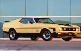 The 1974 mustang mach 1 offered styled steel wheels with chrome trim rings, remote control racing mirrors, and unique paint tape treatment on the newly designed hatchback body style. Ford Mustang My 71 302 Mach 1 Technische Daten Verbrauch Emissionen
