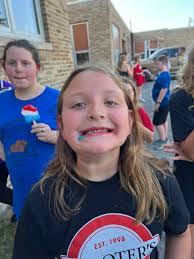 Lydia Houser's Instagram, Twitter & Facebook