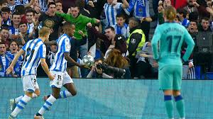 La nostra diretta ti offre aggiornamenti minuto per minuto e dettagli sui momenti più importanti. Real Sociedad Barcellona 2 2 Errore Decisivo Di Ter Stegen I Blaugrana Rallentano Eurosport