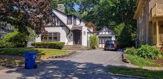 So i booked for the 4. Glimpses 85 Clinton Street Portland House Stories