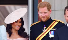 Meghan markle and prince harry announced they are expecting their second child. Meghan Markle S Curtsy To The Queen At Trooping The Colour Was Perfect And It S All Down To Prince Harry S Discreet Instructions Hello