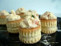 La Meilleure Recette De Minis Vol Au Vent Au Saumon Apero En Famille L Essayer C Est L Adopter 4 8 5 11 Votes 9 Co Vol Au Vent Recette Meilleur Recette