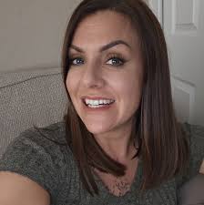 My friend is staying in a private caravan and has been told they will be  issued with 2 adult and 2 kids passes. Do the adult and children passes  look different? When