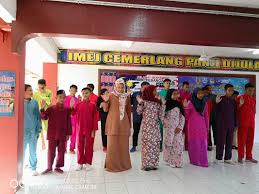 Majlis ini dihadiri oleh pelajar, guru dan wakil persatuan ibu pelbagai program juga turut diatur oleh pihak sekolah untuk menjayakan sambutan bulan kemerdekaan di peringkat sekolah. Majlis Sambutan Bulan Kemerdekaan Majlis Penutup Program Pembangunan Sahsiah Diri Murid