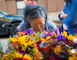 Shop proflowers® & send fresh flowers to loved ones in chicago! Summertime Senior Living In Andersonville Chicago Methodist Senior Services