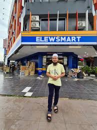 Pendakwah bebas, ustaz ebit lew luah hasrat untuk membuka 10 cawangan pasar raya yang menjual barangan runcit. Yo2iy9x7tiypsm