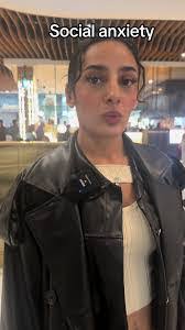 Farrah English's Instagram, Twitter & Facebook