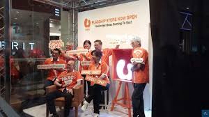 U Mobile Membuka Kedai Utama Pertama Mereka Di Berjaya Times Square Times Square U Mobile Broadway Shows