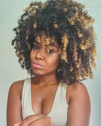 658 curtidas, 10 comentários