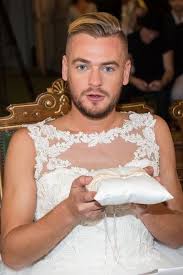 A l'origine de cette histoire : Jeremstar Se Met En Retrait De L Emission Les Terriens Du Closer