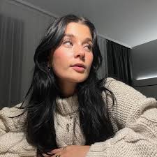 Does it open or close?