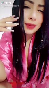 Daniela Dickson (@danieladickson08)